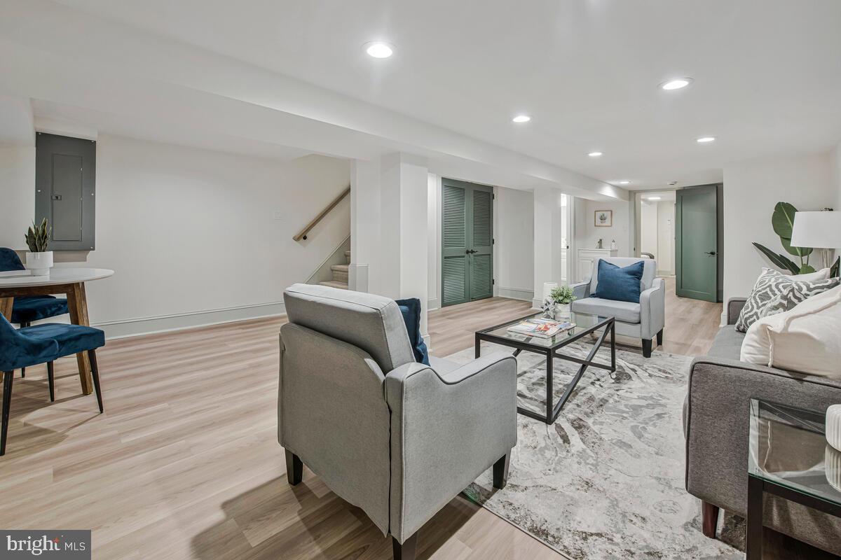 Washington, District Of Columbia, 20011, United States, 4 Bedrooms Bedrooms, ,4 BathroomsBathrooms,Residential,Active,1905358