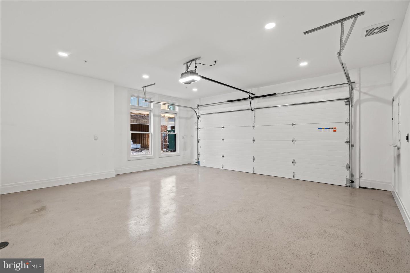 Alexandria, Virginia, 22314, United States, 4 Bedrooms Bedrooms, ,5 BathroomsBathrooms,Residential,Active,1962172