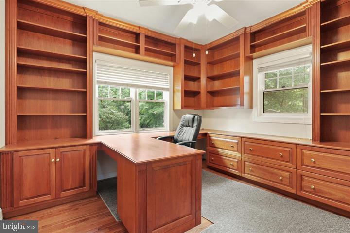Mclean, Virginia, 22101, United States, 3 Bedrooms Bedrooms, ,3 BathroomsBathrooms,Residential,Active,1922333