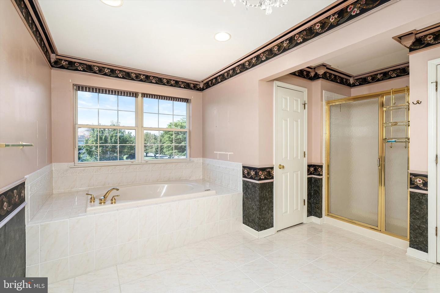 Allentown, New Jersey, 08501, United States, 4 Bedrooms Bedrooms, ,4 BathroomsBathrooms,Residential,Active,1897995