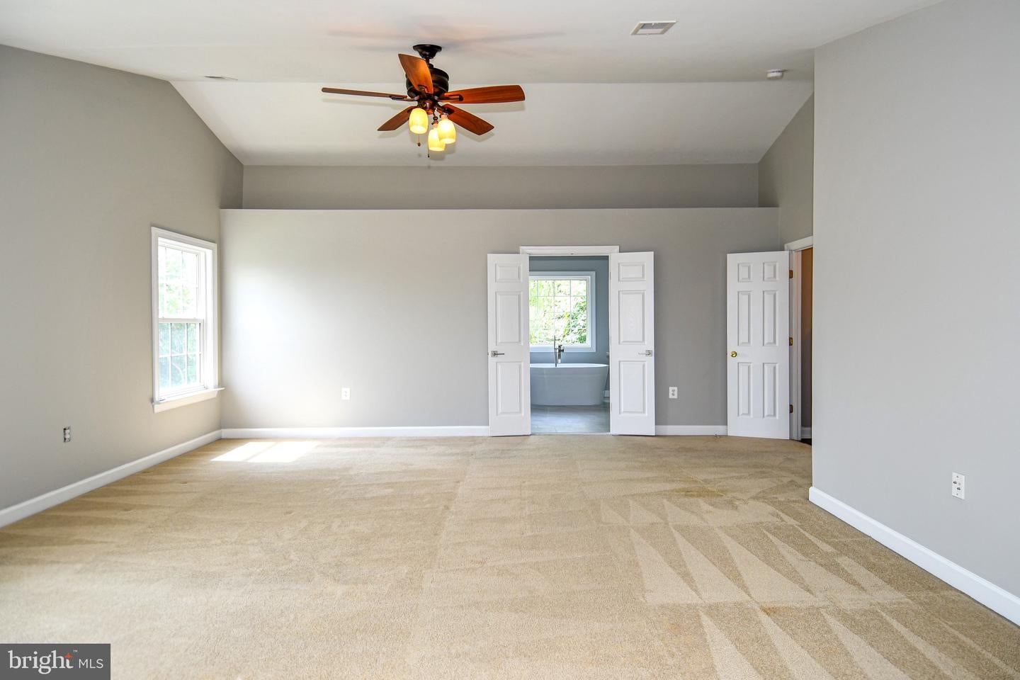Ashburn, Virginia, 20147, United States, 6 Bedrooms Bedrooms, ,5 BathroomsBathrooms,Residential,Active,1914776