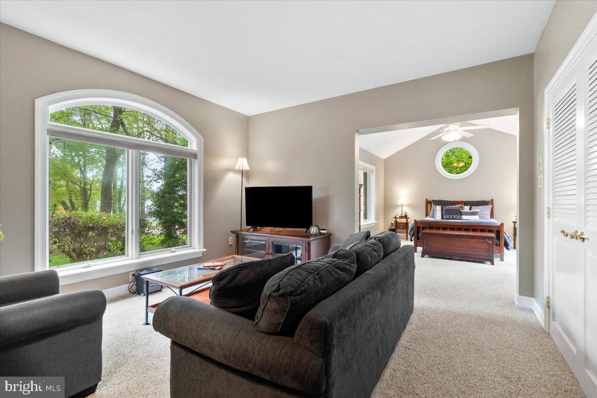 Frederick, Maryland, 21702, United States, 5 Bedrooms Bedrooms, ,8 BathroomsBathrooms,Residential,Active,2002354