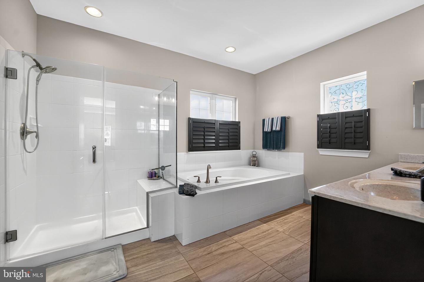 Middle River, Maryland, 21220, United States, 5 Bedrooms Bedrooms, ,5 BathroomsBathrooms,Residential,Active,1965821