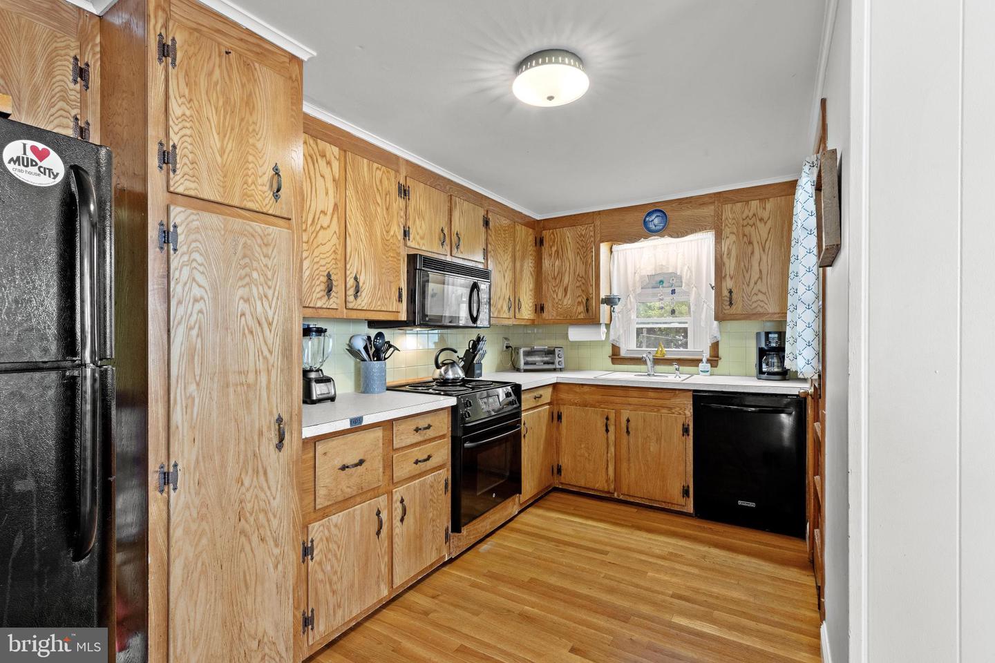 Surf City, New Jersey, 08008, United States, 4 Bedrooms Bedrooms, ,2 BathroomsBathrooms,Residential,Active,1941334