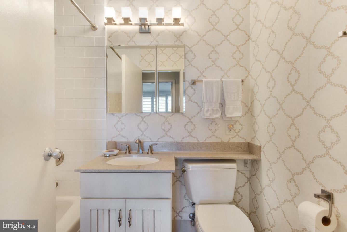 Rehoboth Beach, Delaware, 19971, United States, 2 Bedrooms Bedrooms, ,2 BathroomsBathrooms,Residential,Active,1889033