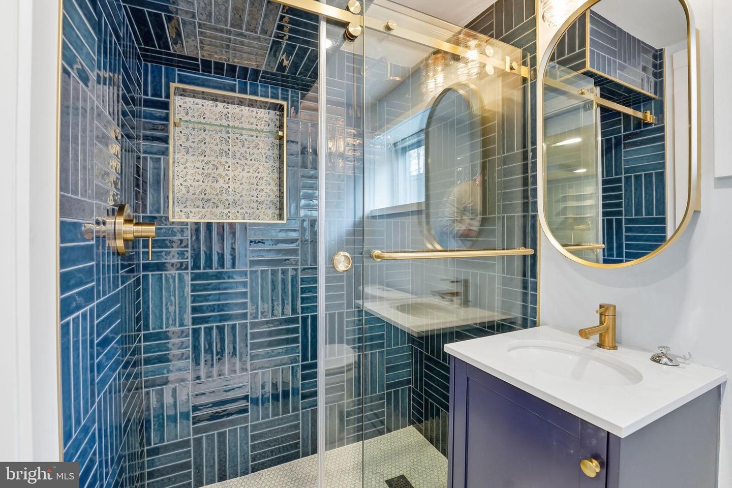 Arlington, Virginia, 22207, United States, 4 Bedrooms Bedrooms, ,3 BathroomsBathrooms,Residential,Pending,2010199