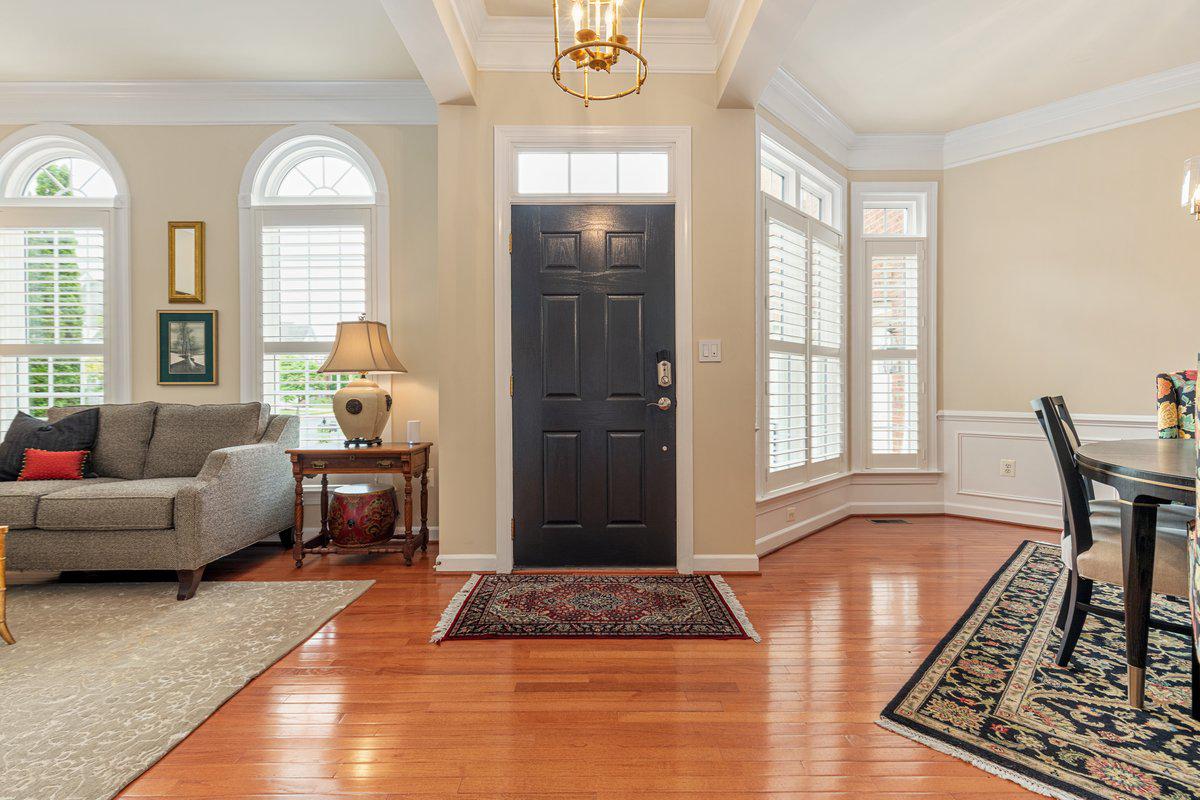Leesburg, Virginia, 20176, United States, 4 Bedrooms Bedrooms, ,5 BathroomsBathrooms,Residential,Active,2044548