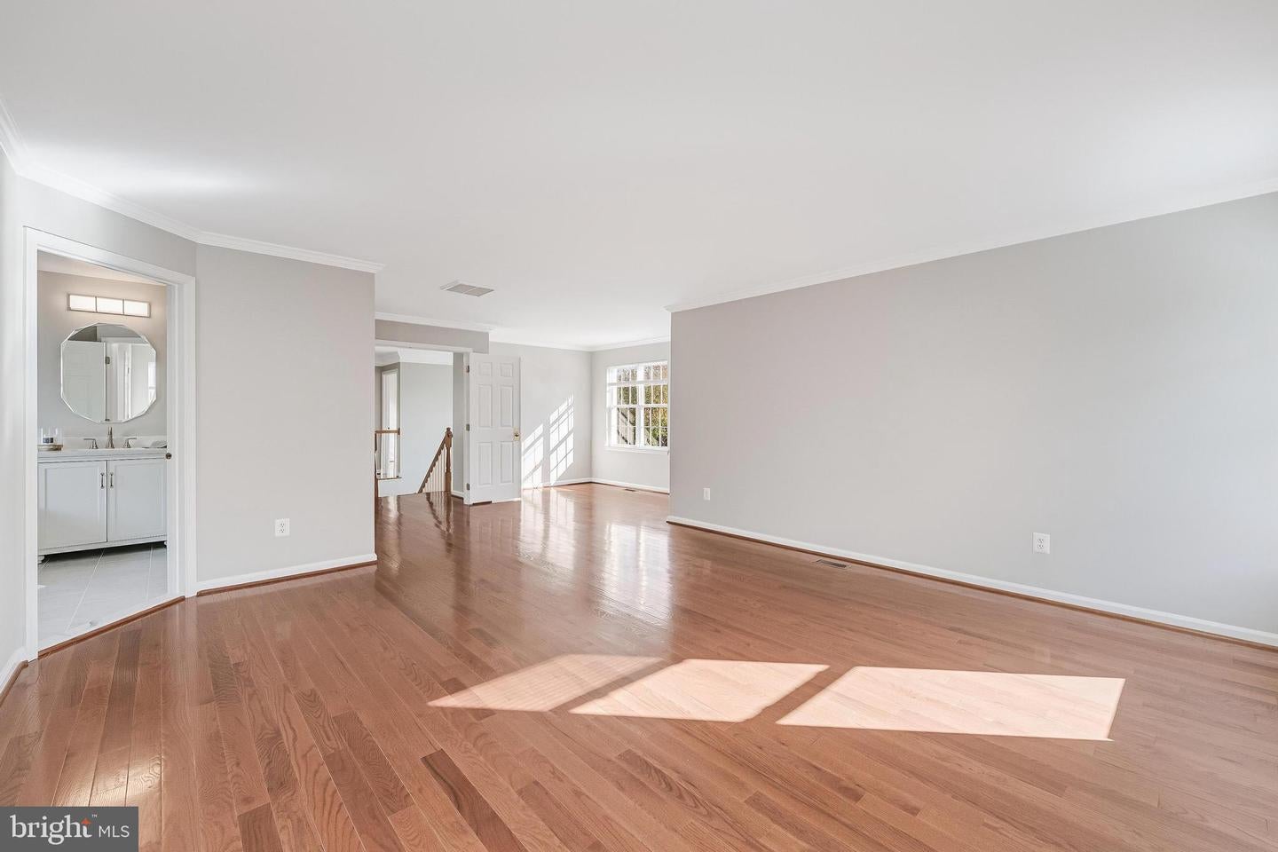 Ashburn, Virginia, 20147, United States, 5 Bedrooms Bedrooms, ,4 BathroomsBathrooms,Residential,Active,1961920