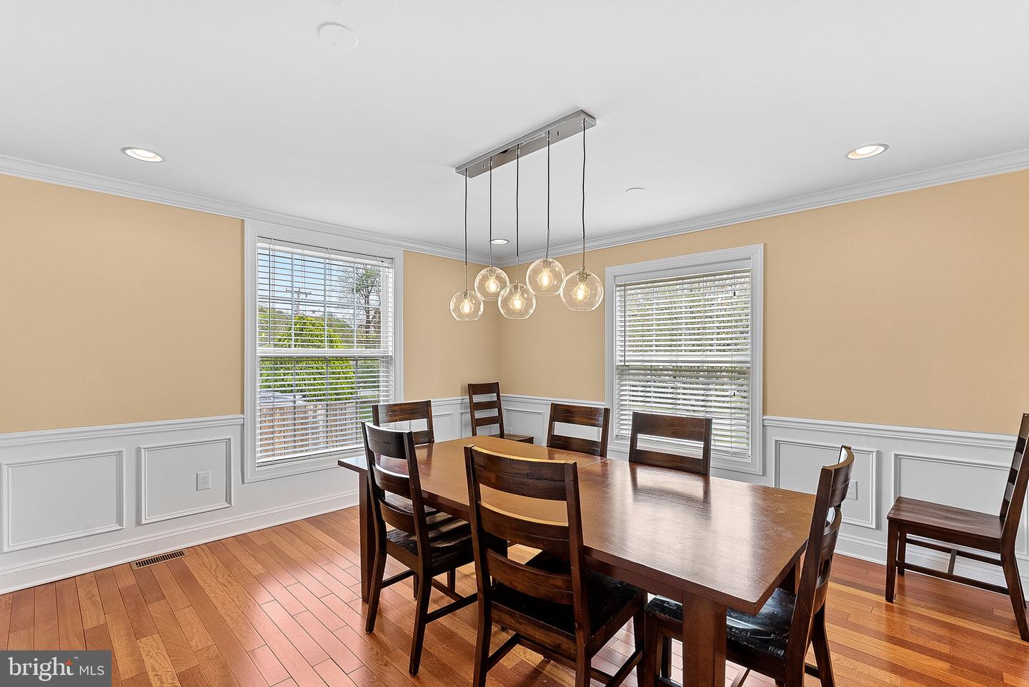 Annandale, Virginia, 22003, United States, 4 Bedrooms Bedrooms, ,4 BathroomsBathrooms,Residential,Active,2044601