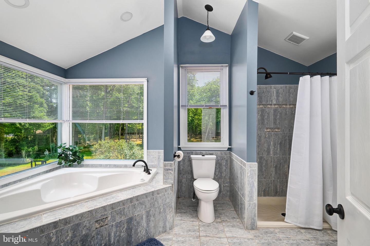 Manahawkin, New Jersey, 08050, United States, 4 Bedrooms Bedrooms, ,3 BathroomsBathrooms,Residential,Active,1879973