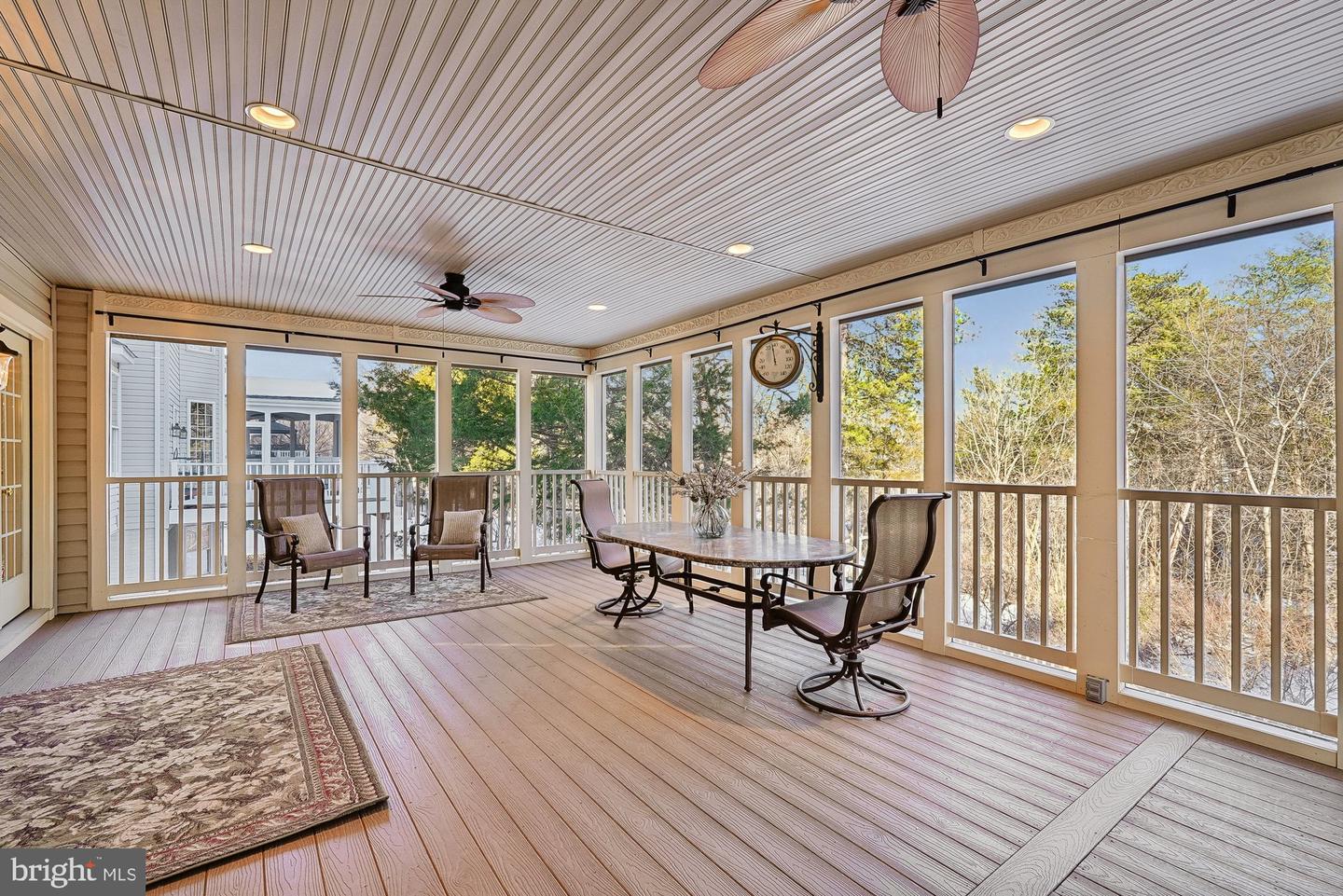 Chantilly, Virginia, 20152, United States, 4 Bedrooms Bedrooms, ,5 BathroomsBathrooms,Residential,Active,2015820