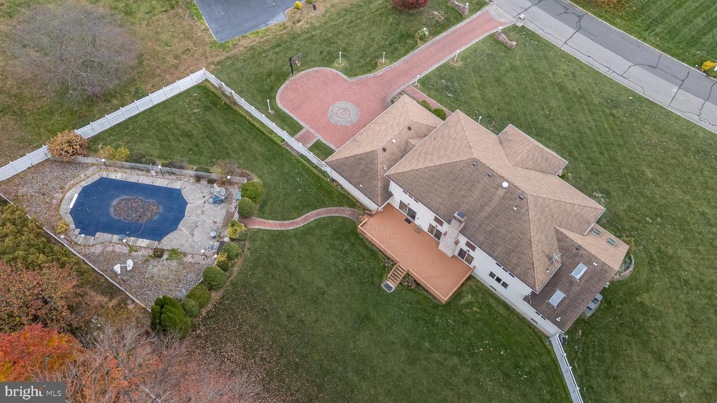 Monmouth Junction, New Jersey, 08852, United States, 5 Bedrooms Bedrooms, ,5 BathroomsBathrooms,Residential,Active,1987239