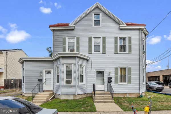 250 WASHINGTON ST, MORRISVILLE, PA 19067 - Image 1