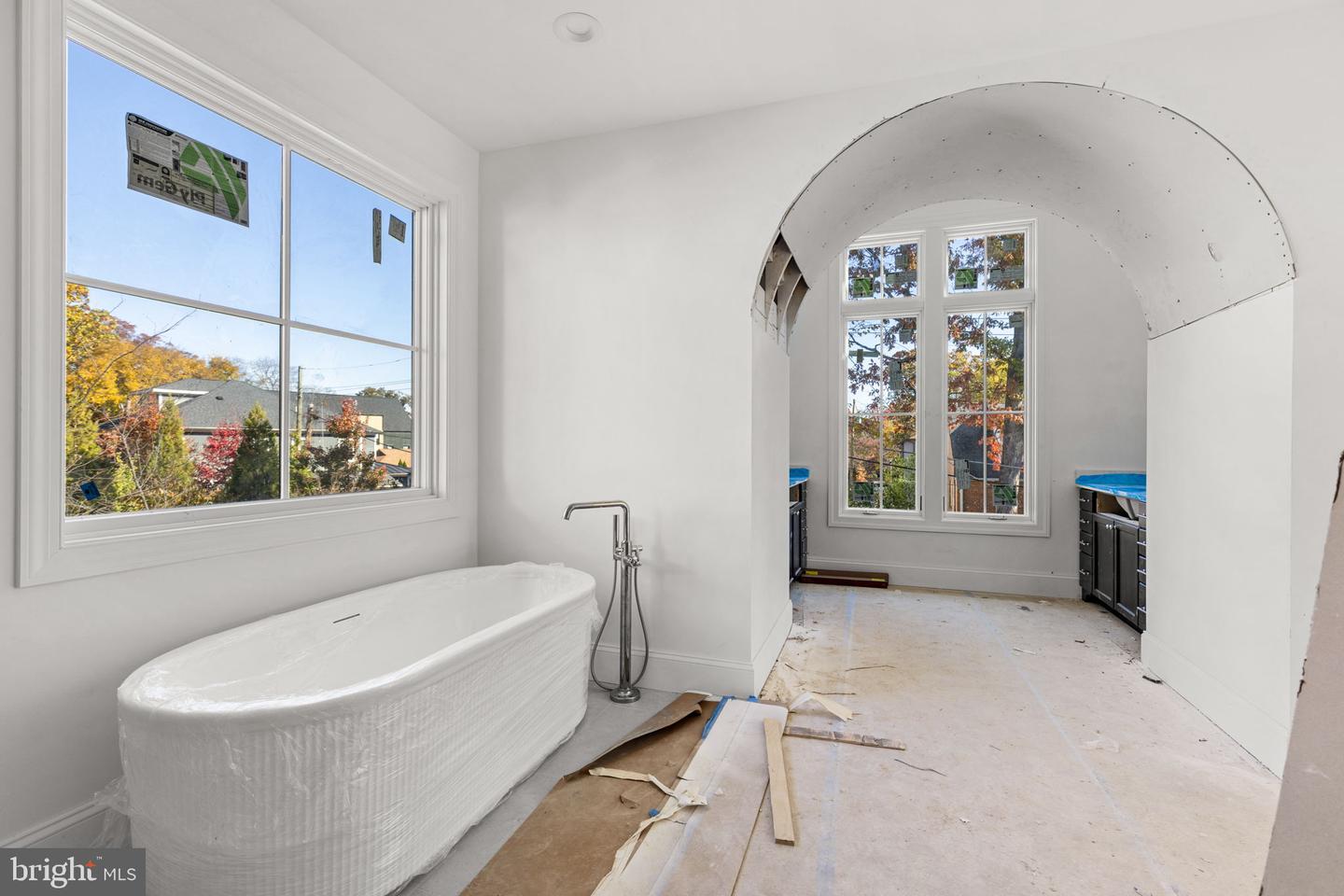 Arlington, Virginia, 22201, United States, 6 Bedrooms Bedrooms, ,7 BathroomsBathrooms,Residential,Active,1936155