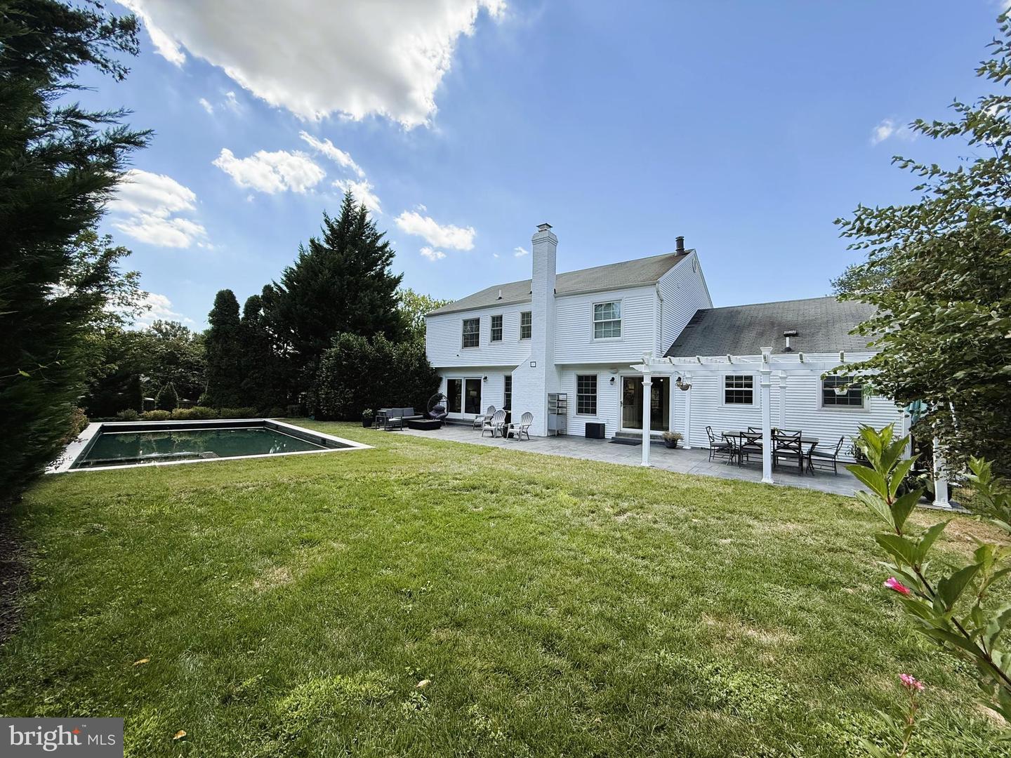 Potomac, Maryland, 20854, United States, 5 Bedrooms Bedrooms, ,4 BathroomsBathrooms,Residential,Active,1943828