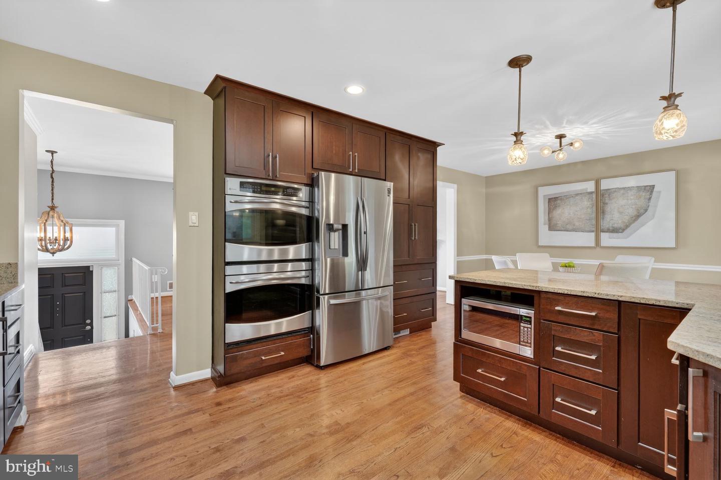 Falls Church, Virginia, 22043, United States, 4 Bedrooms Bedrooms, ,3 BathroomsBathrooms,Residential,Active,2045048