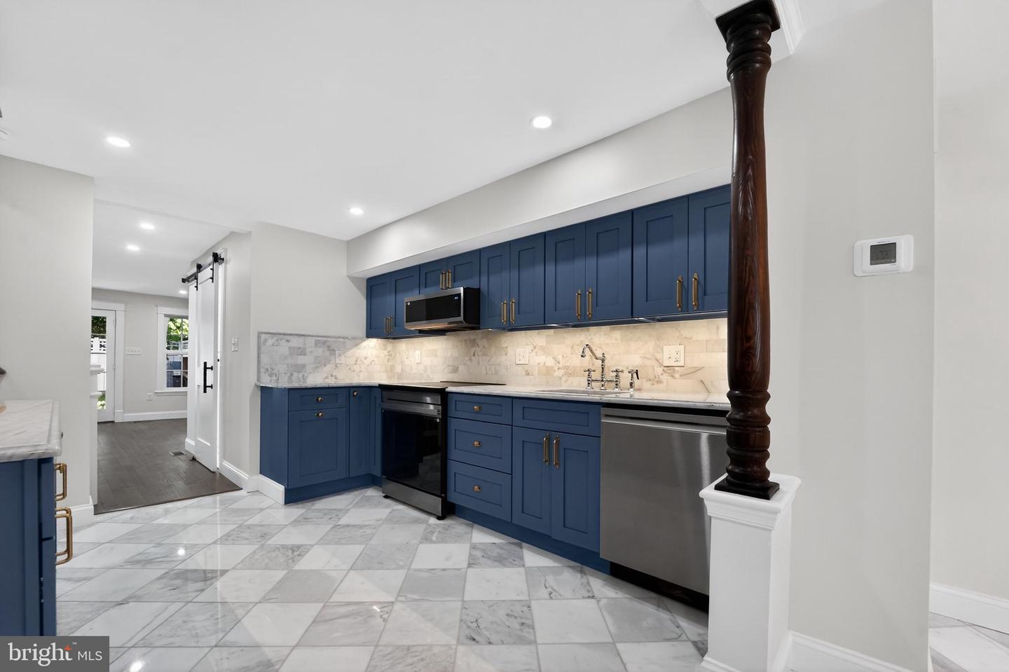 Annapolis, Maryland, 21401, United States, 4 Bedrooms Bedrooms, ,4 BathroomsBathrooms,Residential,Active,2051980