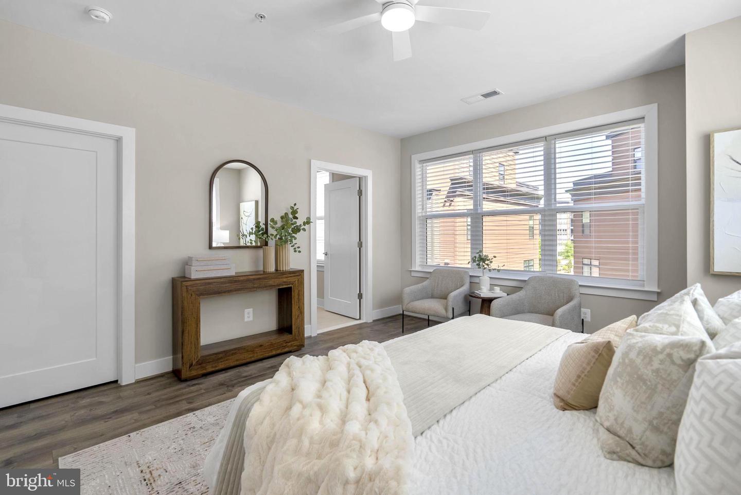 Rockville, Maryland, 20852, United States, 5 Bedrooms Bedrooms, ,5 BathroomsBathrooms,Residential,Active,2044158