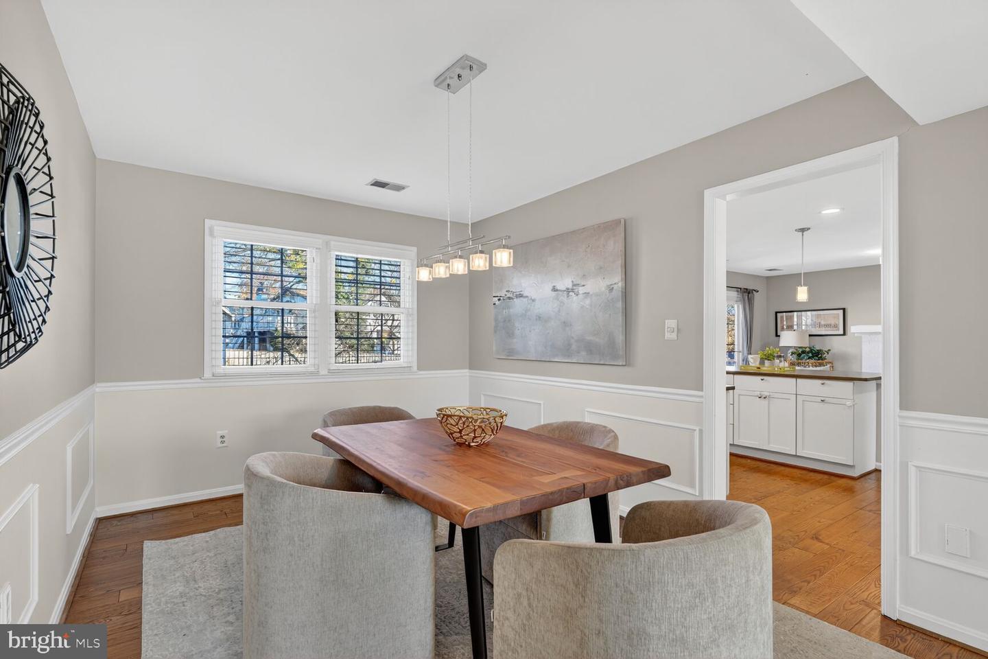 Arlington, Virginia, 22201, United States, 3 Bedrooms Bedrooms, ,3 BathroomsBathrooms,Residential,Active,1997876