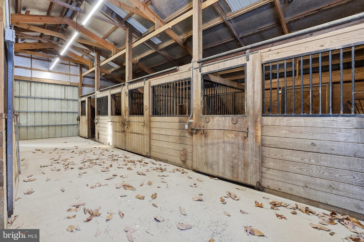 Clarksburg, Maryland, 20871, United States, 5 Bedrooms Bedrooms, ,3 BathroomsBathrooms,Residential,Active,1996277