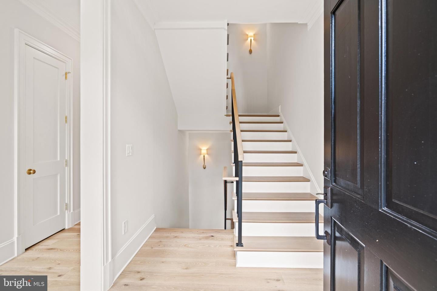Washington, District Of Columbia, 20016, United States, 6 Bedrooms Bedrooms, ,8 BathroomsBathrooms,Residential,Active,1934802