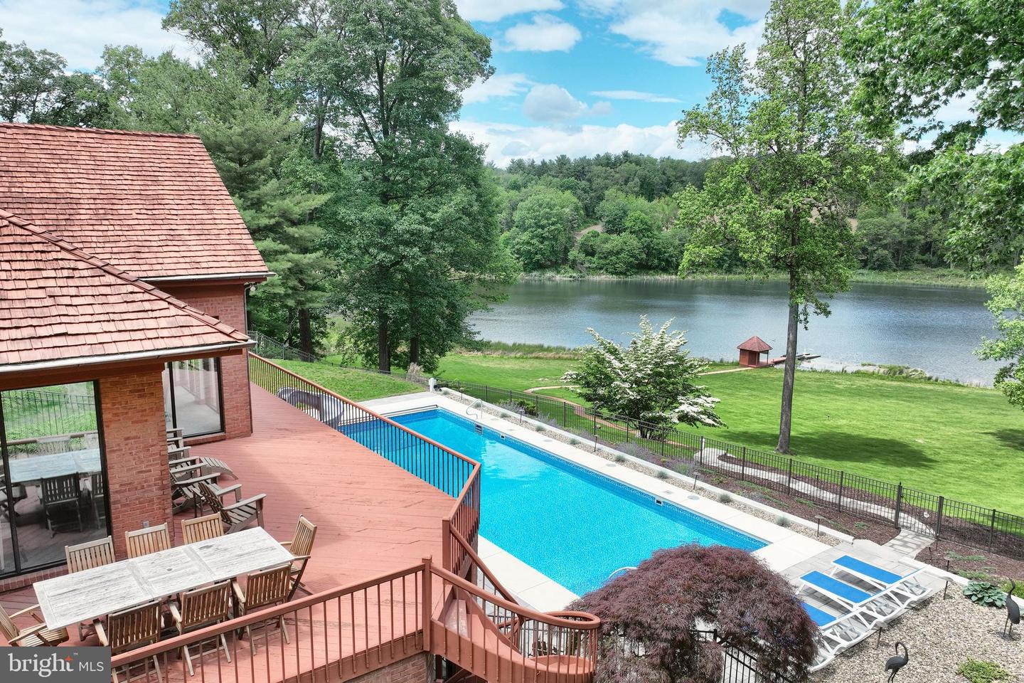 Spring Grove, Pennsylvania, 17362, United States, 6 Bedrooms Bedrooms, ,6 BathroomsBathrooms,Residential,Active,1825088