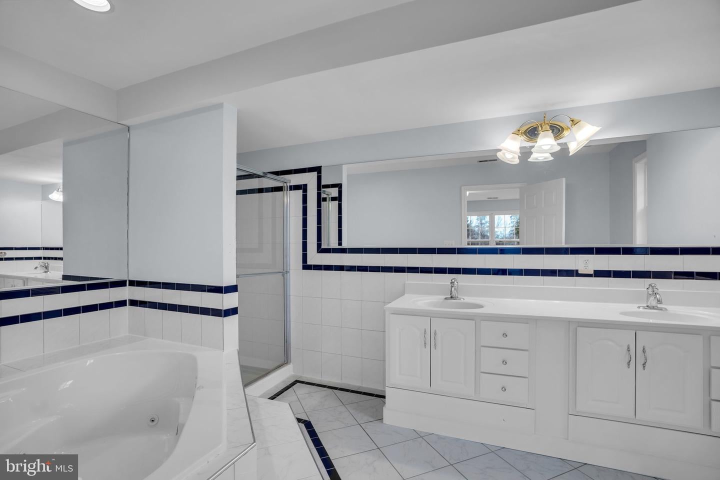 Annandale, Virginia, 22003, United States, 6 Bedrooms Bedrooms, ,6 BathroomsBathrooms,Residential,Active,2024199