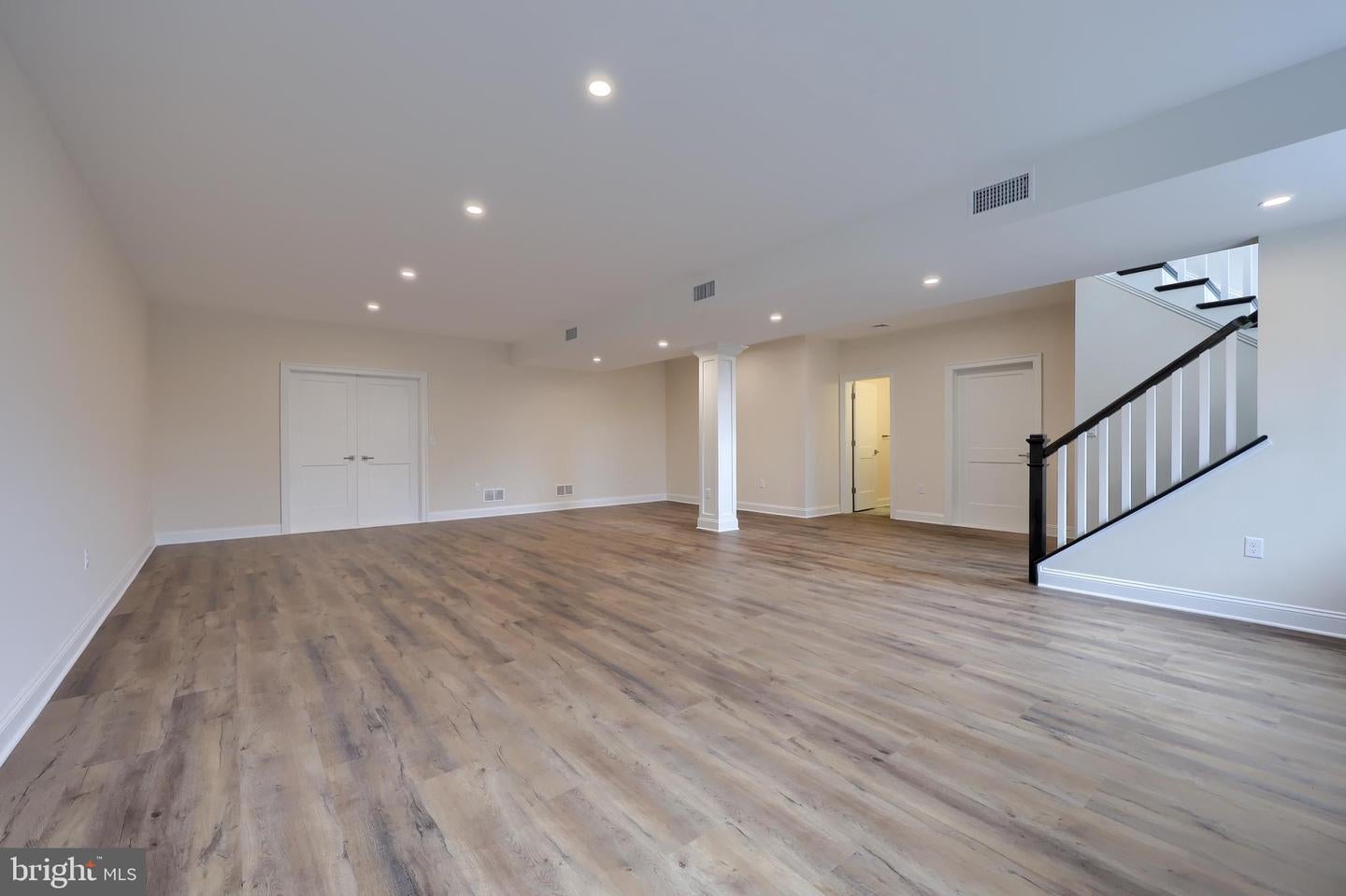 Lancaster, Pennsylvania, 17601, United States, 4 Bedrooms Bedrooms, ,5 BathroomsBathrooms,Residential,Active,1755222