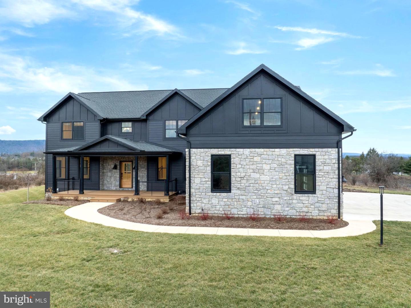 State College, Pennsylvania, 16801, United States, 5 Bedrooms Bedrooms, ,5 BathroomsBathrooms,Residential,Active,2010175