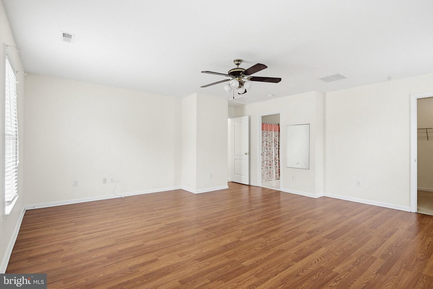 Edgewater, Maryland, 21037, United States, 3 Bedrooms Bedrooms, ,3 BathroomsBathrooms,Residential,Active,2028218