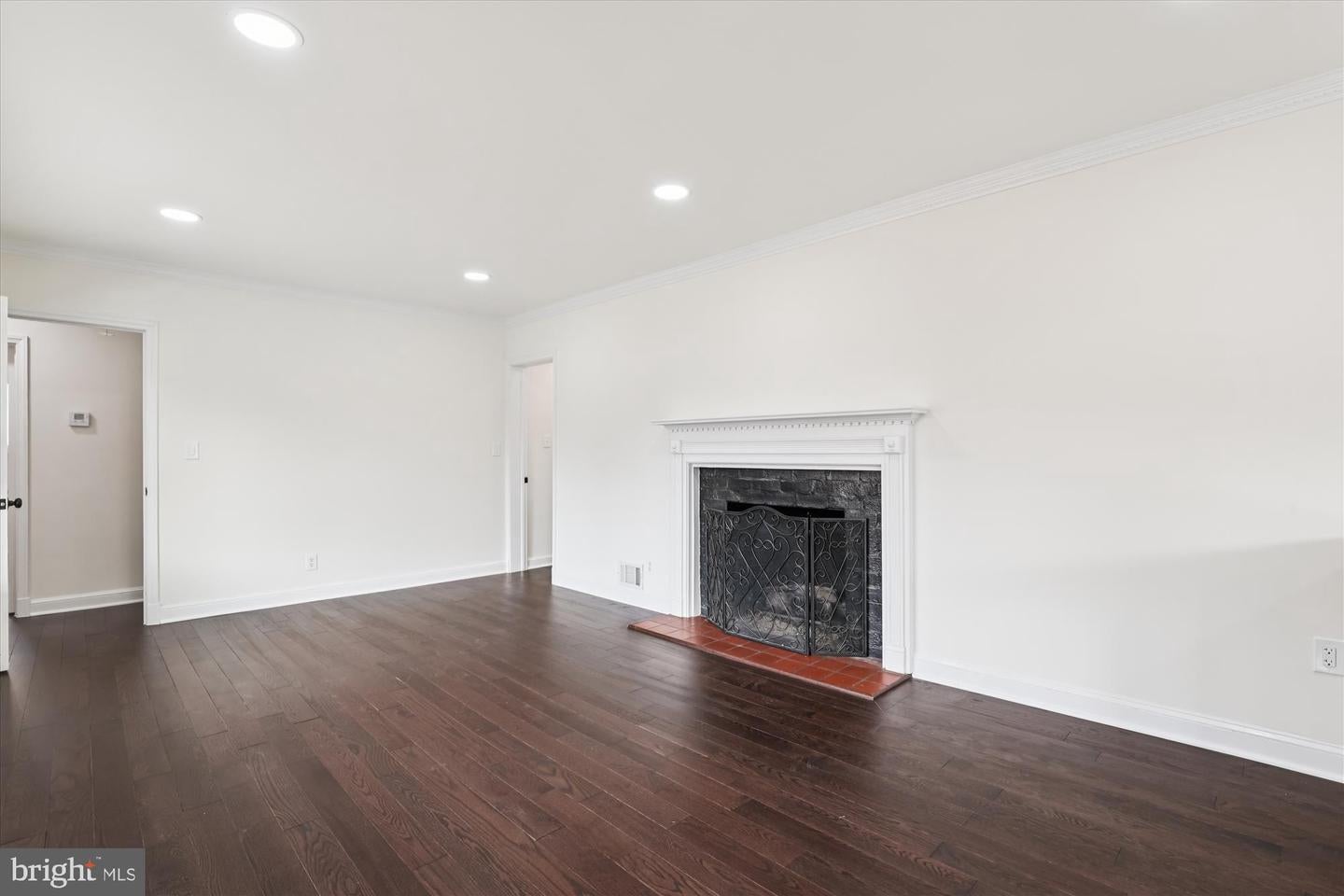 Arlington, Virginia, 22207, United States, 3 Bedrooms Bedrooms, ,3 BathroomsBathrooms,Residential,Active,2012923