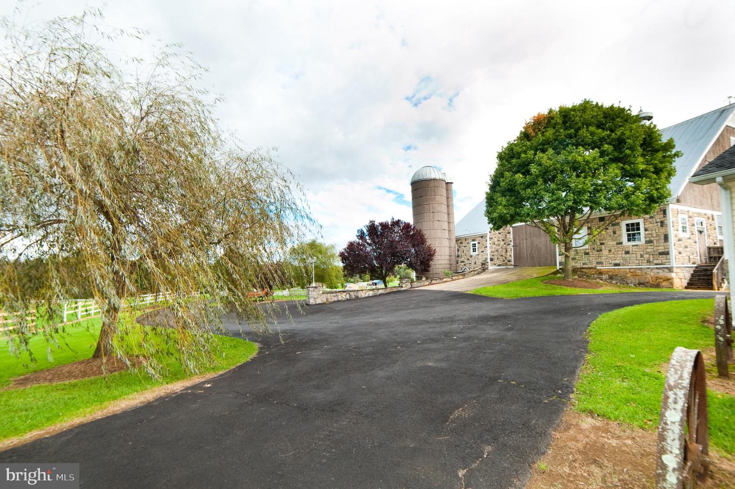 Martinsburg, West Virginia, 25404, United States, 5 Bedrooms Bedrooms, ,3 BathroomsBathrooms,Residential,Active,1936417