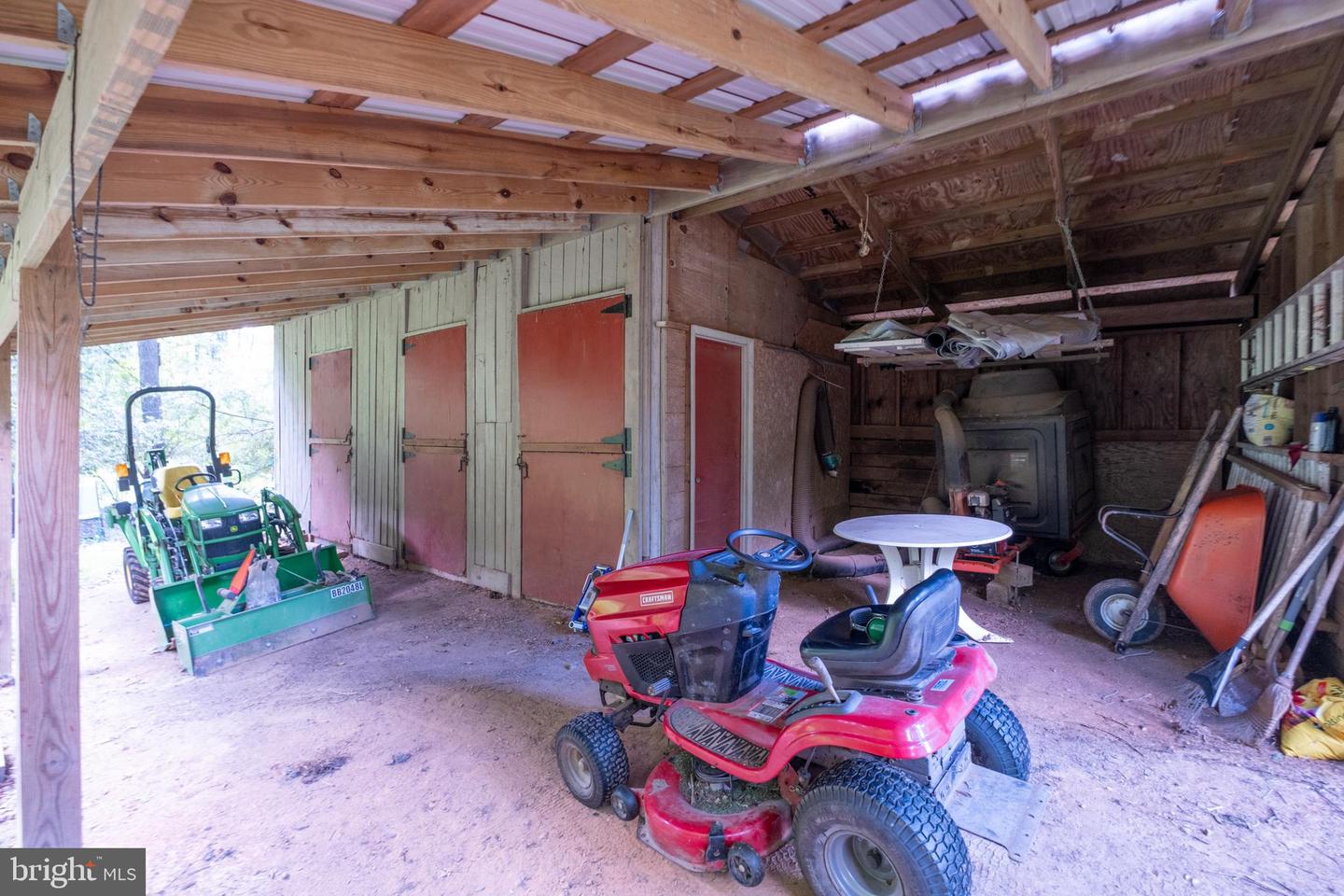 Fairfax Station, Virginia, 22039, United States, 4 Bedrooms Bedrooms, ,3 BathroomsBathrooms,Residential,Active,1936424