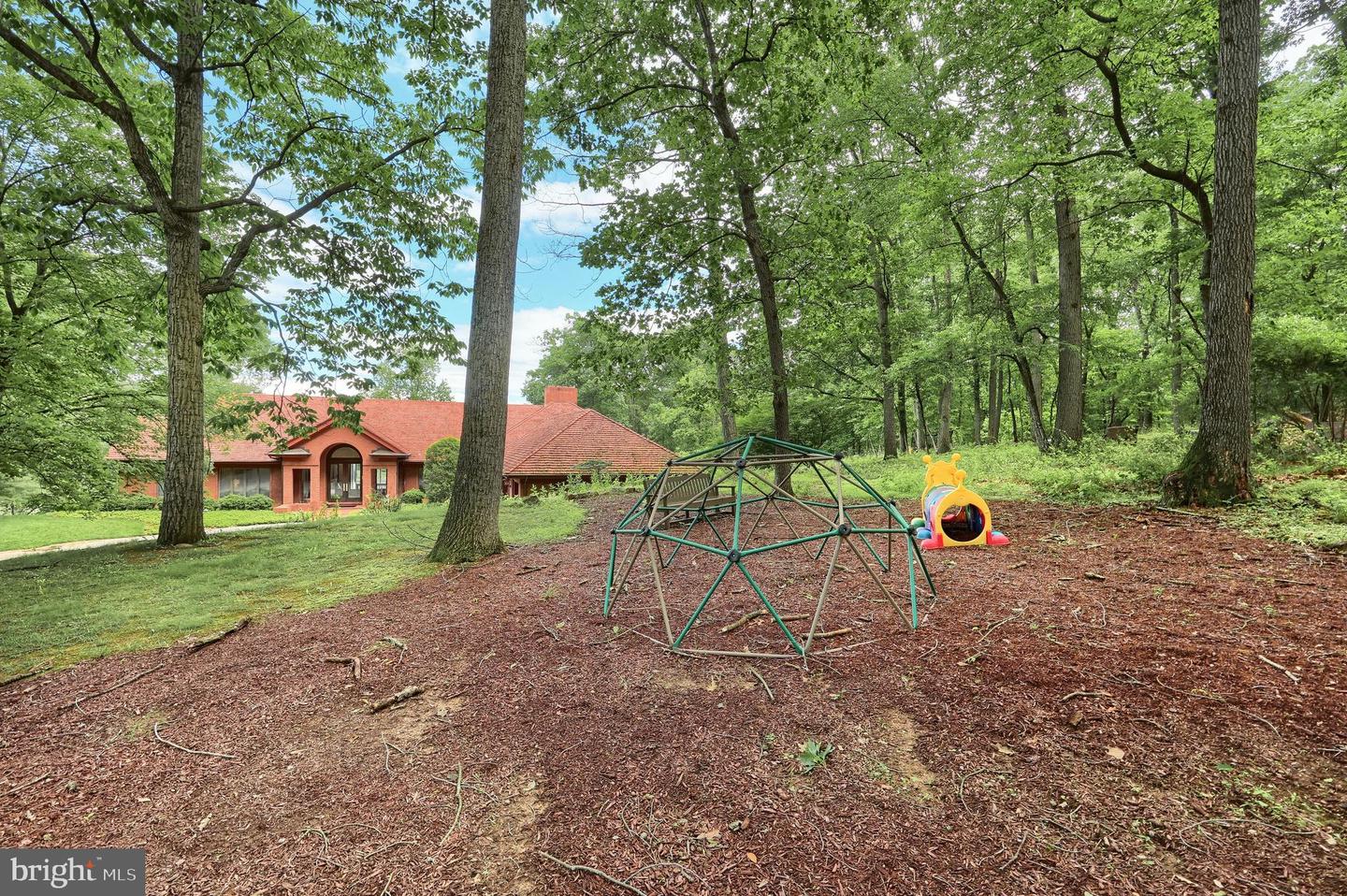 Spring Grove, Pennsylvania, 17362, United States, 6 Bedrooms Bedrooms, ,6 BathroomsBathrooms,Residential,Active,1825088
