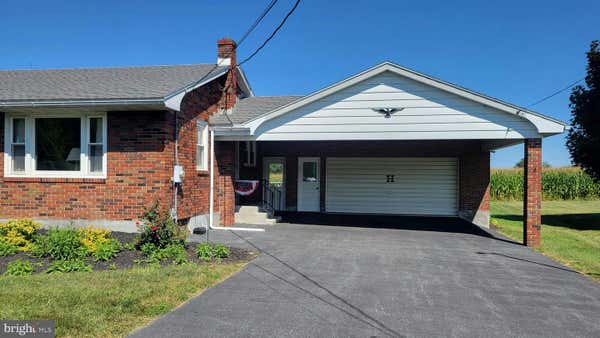 9341 LONGSWAMP RD, MERTZTOWN, PA 19539, photo 3 of 30