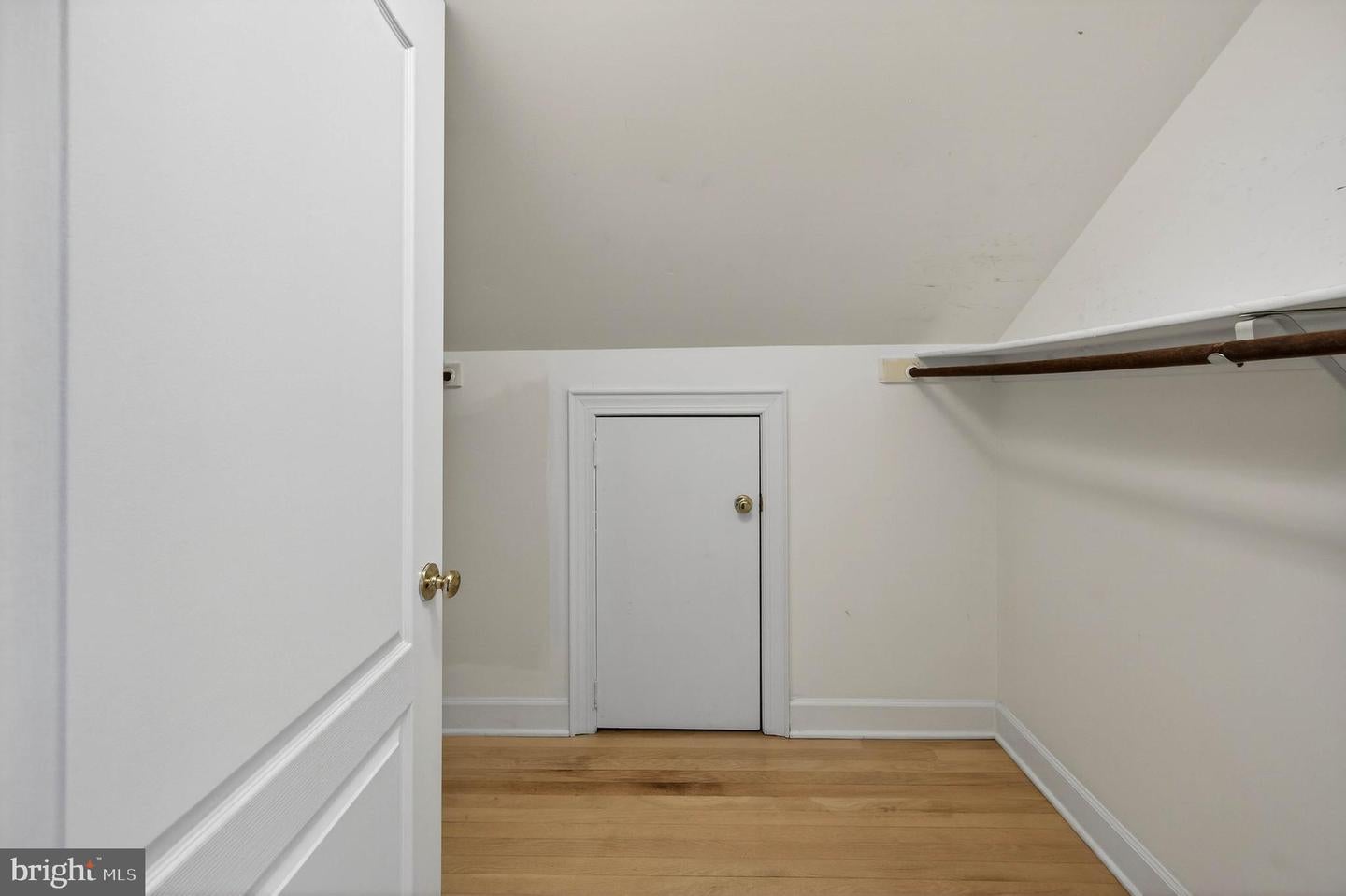 Clifton, Virginia, 20124, United States, 5 Bedrooms Bedrooms, ,6 BathroomsBathrooms,Residential,Active,2025639