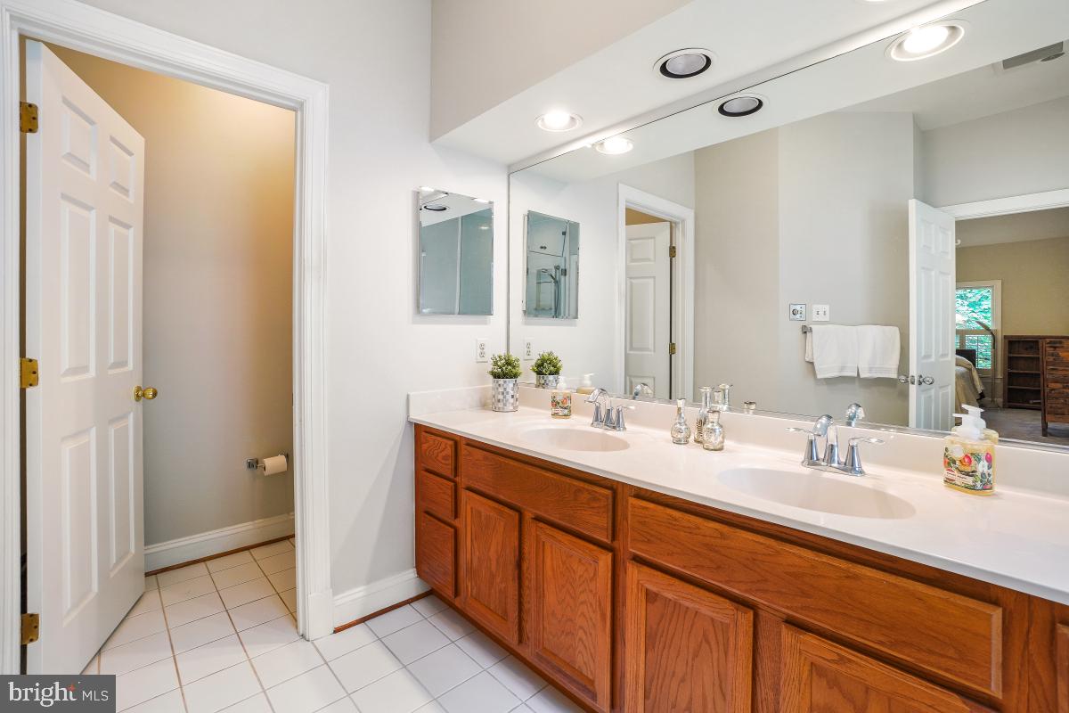 Columbia, Maryland, 21044, United States, 4 Bedrooms Bedrooms, ,3 BathroomsBathrooms,Residential,Active,1913962