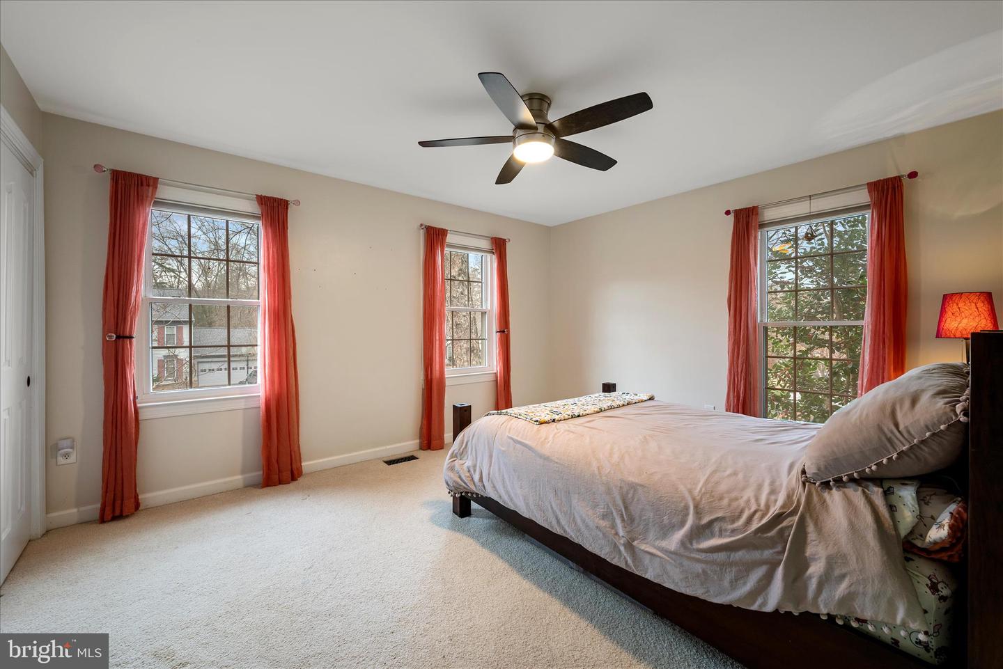 Centreville, Virginia, 20120, United States, 4 Bedrooms Bedrooms, ,3 BathroomsBathrooms,Residential,Active,2015484