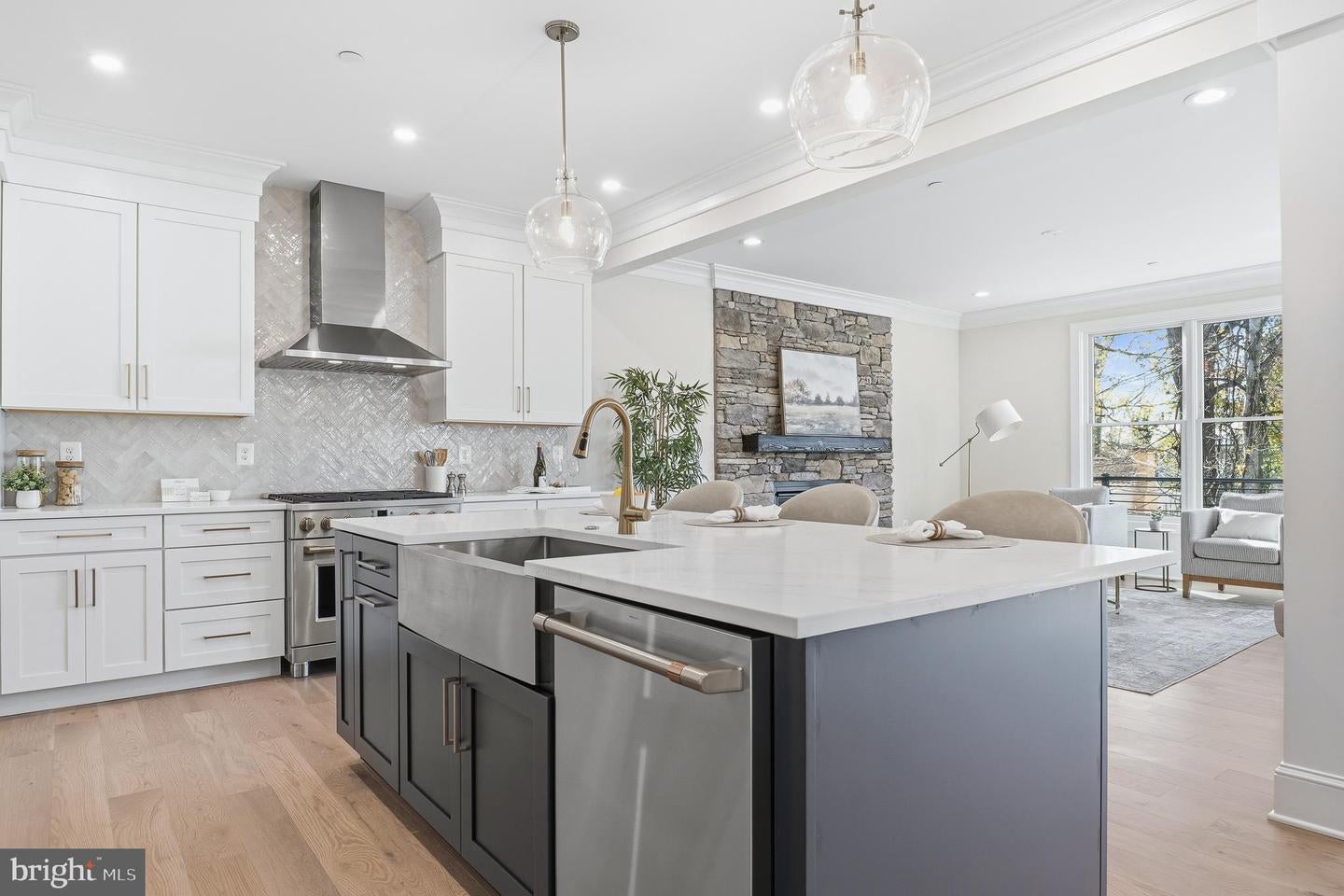 Annapolis, Maryland, 21403, United States, 3 Bedrooms Bedrooms, ,4 BathroomsBathrooms,Residential,Active,1952633