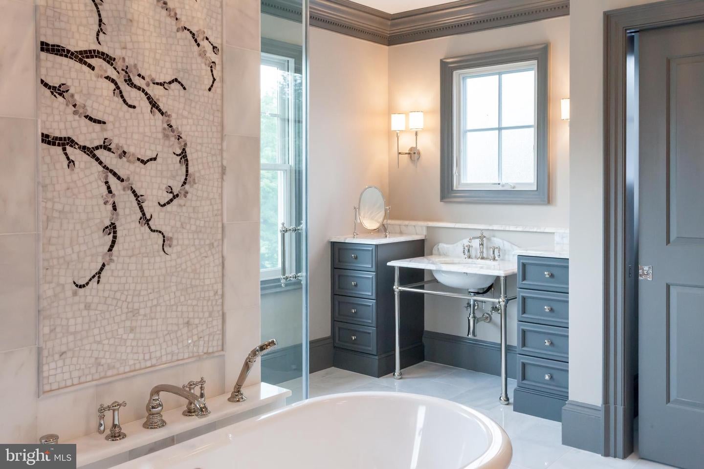 Arlington, Virginia, 22207, United States, 6 Bedrooms Bedrooms, ,9 BathroomsBathrooms,Residential,Active,1972156