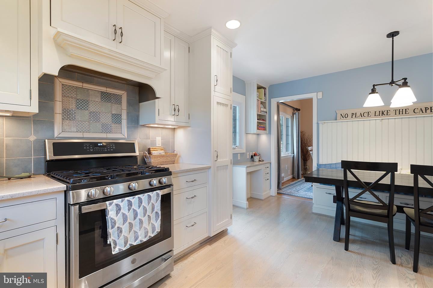 Arlington, Virginia, 22207, United States, 5 Bedrooms Bedrooms, ,4 BathroomsBathrooms,Residential,Active,1943764