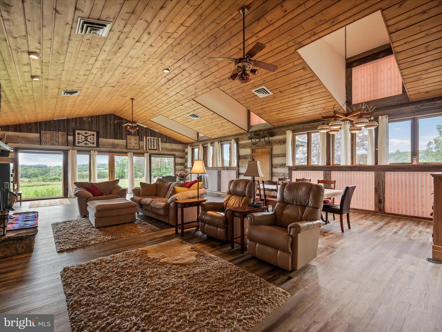 Berryville, Virginia, 22611, United States, 4 Bedrooms Bedrooms, ,3 BathroomsBathrooms,Residential,Active,1884871