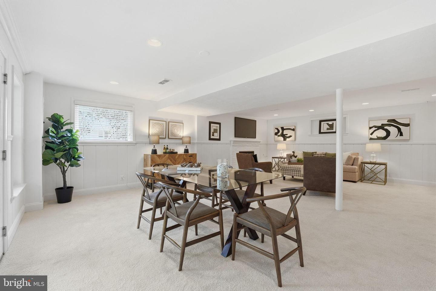 Arlington, Virginia, 22207, United States, 4 Bedrooms Bedrooms, ,3 BathroomsBathrooms,Residential,Pending,2010199