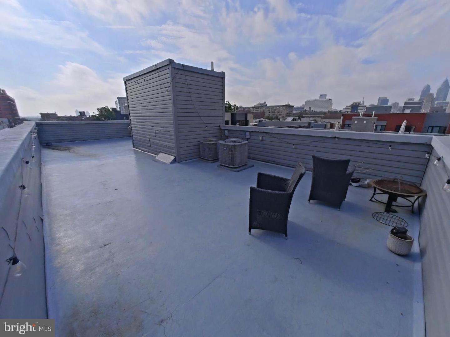 Philadelphia, Pennsylvania, 19130, United States, ,Residential,Active,1952052