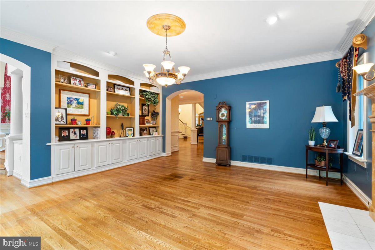 Frederick, Maryland, 21702, United States, 5 Bedrooms Bedrooms, ,8 BathroomsBathrooms,Residential,Active,2002354