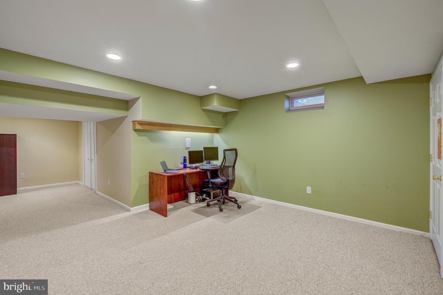 Plainsboro, New Jersey, 08536, United States, 5 Bedrooms Bedrooms, ,4 BathroomsBathrooms,Residential,Active,1936613