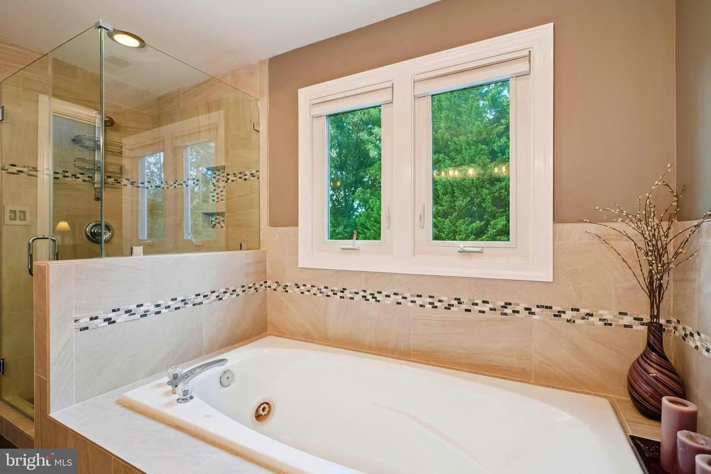 Centreville, Virginia, 20121, United States, 4 Bedrooms Bedrooms, ,5 BathroomsBathrooms,Residential,Active,1914622