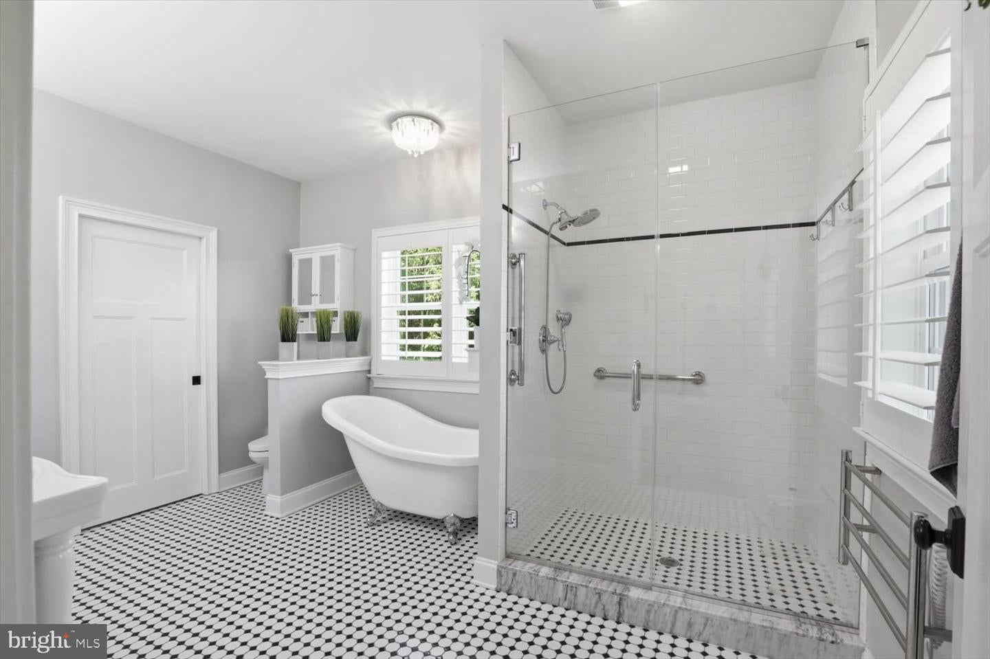 Lititz, Pennsylvania, 17543, United States, 4 Bedrooms Bedrooms, ,3 BathroomsBathrooms,Residential,Pending,2045746