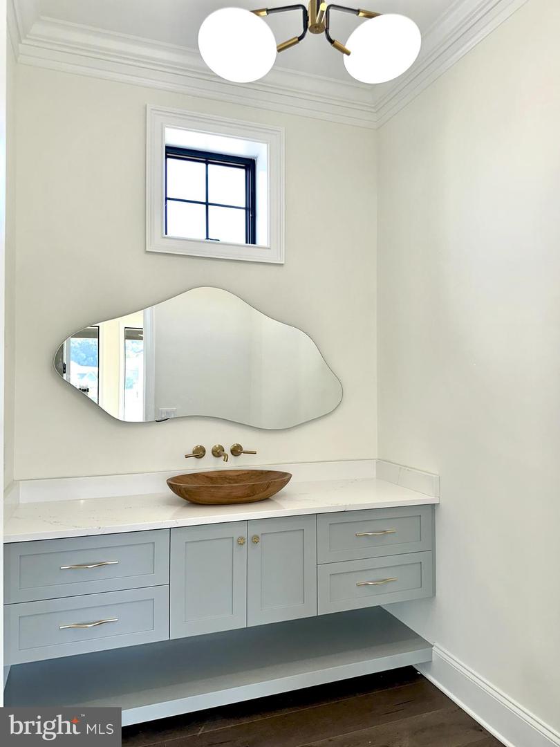 Lancaster, Pennsylvania, 17601, United States, 4 Bedrooms Bedrooms, ,5 BathroomsBathrooms,Residential,Active,1941391