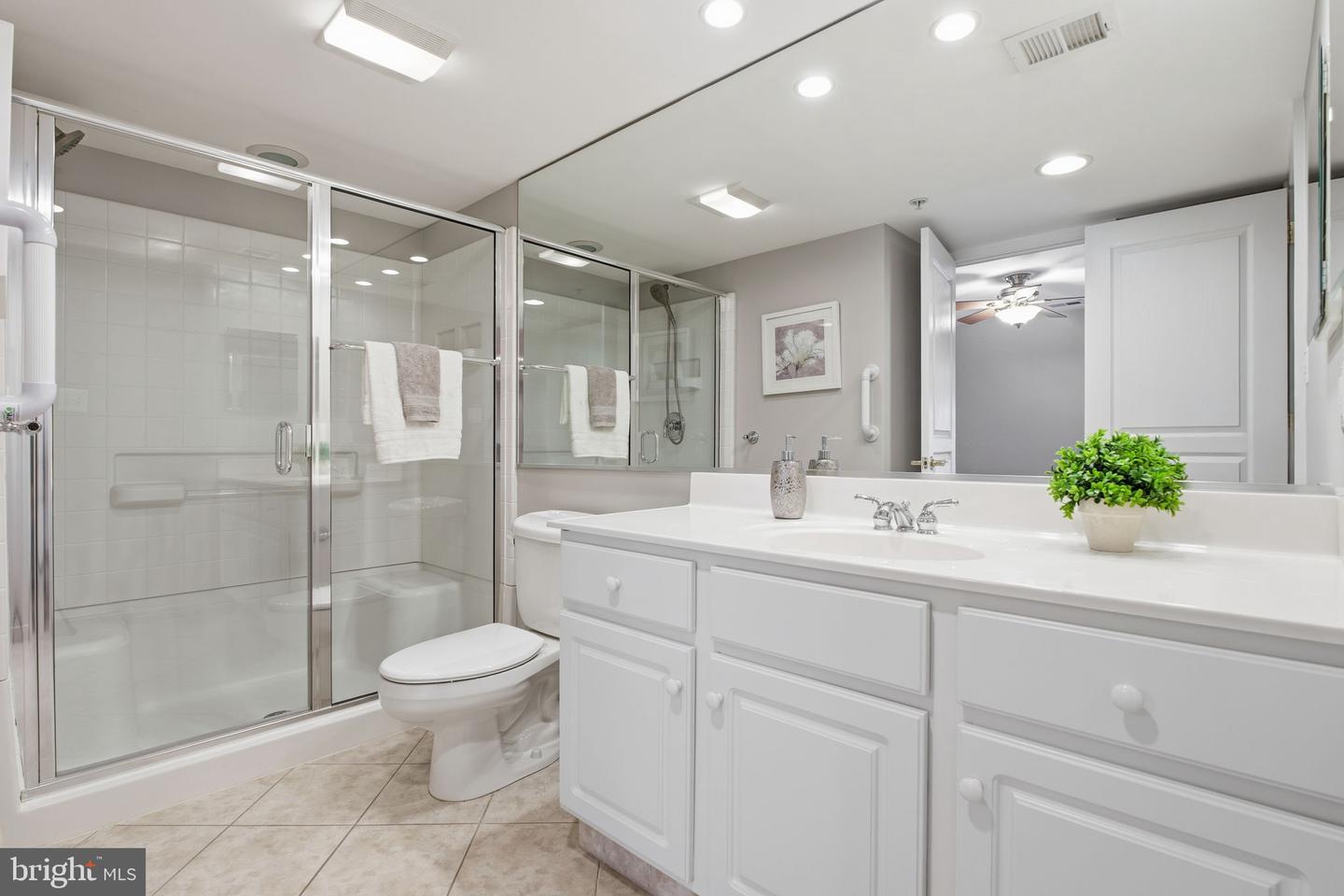 Rockville, Maryland, 20850, United States, 5 Bedrooms Bedrooms, ,5 BathroomsBathrooms,Residential,Active,2015808